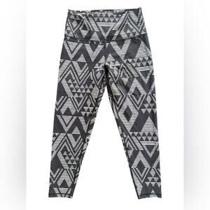 Aerie American Eagle Black and White Geo Print Leggings
